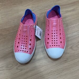 New Skechers Foamies Pink Aqua Surge Kids' Water Shoes Size 4